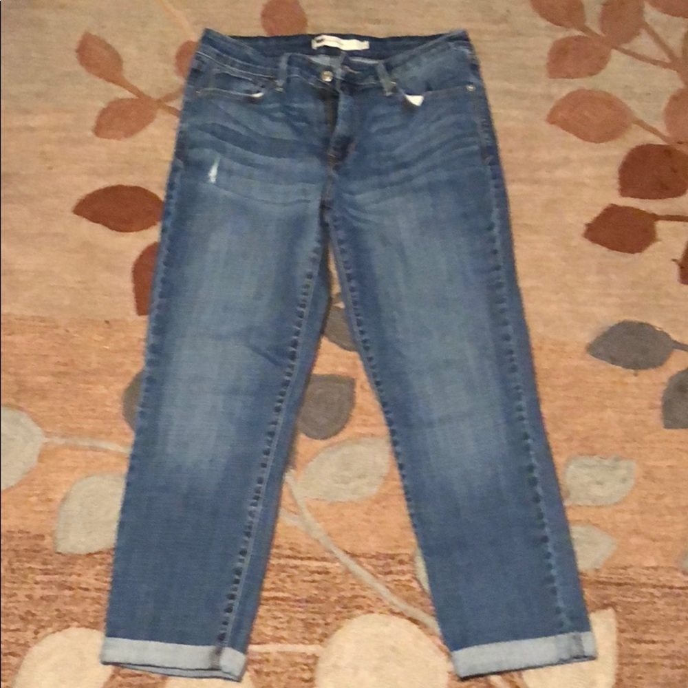 Levi’s mid rise skinny crops